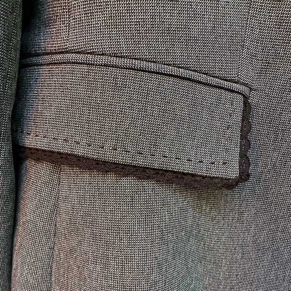 Tahari Gray Blazer with Lots of Detail ~ 14 Petite - Picture 3 of 9